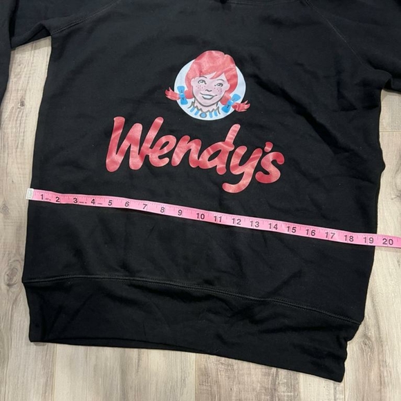 NWOT WENDY'S Custom Print Sweater - Picture 7 of 10